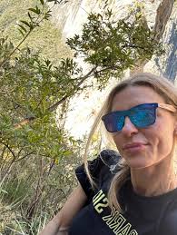 Good morning, yesterday we went climbing in a less frequently visited  sector, i.e. Stix. I just did a few routes in Stix Main, but noticed some  severely corroded bolts. I attach the