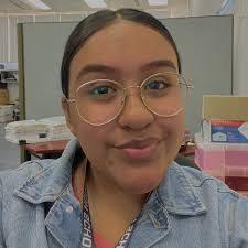 Lisa Osteraas's Instagram, Twitter & Facebook