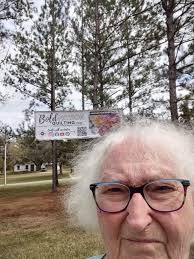 Here is my second Chandelier quilt done for a friends baby I love this  little simple pattern I am making several wheelchair quilts for my guild  using the same pattern Uses up