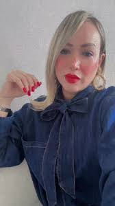 Kelly Angell's Instagram, Twitter & Facebook