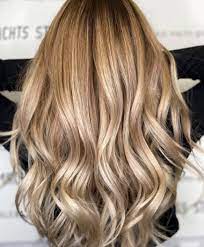 Wenn frisuren mittellang geschnitten werden, spricht man meist von schulterlänge oder auch übergangslänge. Die Schonsten Trendfrisuren Fur 2021 Inkl Styling Tipps