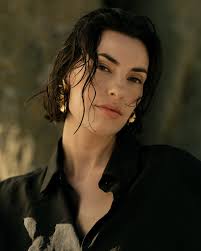 some moody under- and overwater shots for my BA work „swoon