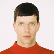 DJ Dixon denkt Clubwear neu