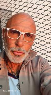 Nichts kann den Menschen mehr stärken als das Vertrauen, das man ihm  entgegenbringt. Wer glaubt gut zu sein, hat aufgehört besser zu werden. Wer  jeden Abend sagen kann: „Ich habe gelebt“, dem