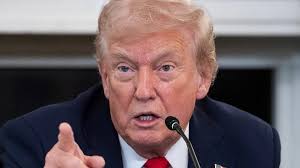 Brian Wilson's complex relationship with his daughters resurfaces after  death