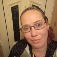 Marie Pinder's Instagram, Twitter & Facebook