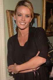 Dave gardner también estuvo casado con anterioridad, con davinia taylor, una boda que fue apadrinada por david beckham, y tiene un hijo de siete años. Davinia Taylor S Marriage To David Beckham S Best Mate Is Over Mirror Online