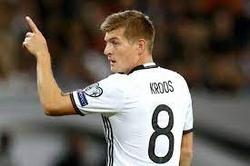 Toni kroos, the german central midfielder who wears the number 18 shirt, took out time from his busy euro schedule and thanked the indian batsman for his support and also the jersey choice ahead of his team's opening game. He S Back Kroos Reacts To Goldberg S Wwe Return Goal Com