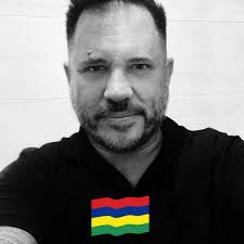 Grand Baie restaurant recommendations please. Casual and fine dining.  Thanks.