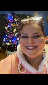 Christmas at home was lovely. The first 5 days and my family, bestie, and  coworkers have made it a breeze with all the visits and treats. I am  getting rest in between. But it does my chubby heart good ...