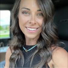 Meaghan Browne's Instagram, Twitter & Facebook