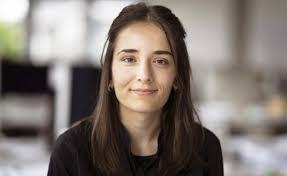 Ana Schafer's Instagram, Twitter & Facebook