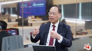 有片）專訪｜學生如何擁抱AI？衞炳江：浸大跨學科改革加速AI融入 ...