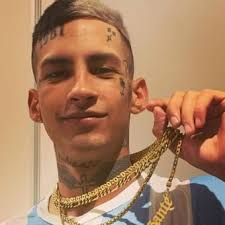 Tn screenshot) hundreds of people greeted him and congratulated him on his success, the singer harangued everyone from the roof of his truck and described several of the streets he knows like the back of his hand.today the neighborhood is celebrating, why i leave it to your discretion Ducved6u3v3anm