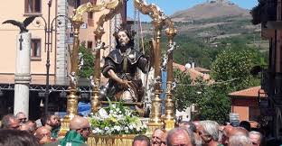 Jun 07, 2021 · sono alcuni cittadini della cittadina lucana a segnalarci quello che al momento appare come uno spreco di denaro pubblico. La Festa Di San Rocco A Satriano Di Lucania Messaggero Di Sant Antonio