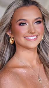 That blend👏🏻❤️‍🔥😍 Hair by: @ashton.crowder 📍4200 S 48th St. #40,  Rogers, AR 72758 📞 479-202-5247 💻 copperandoakhairco.com  #copperandoakhairco #copperandoak #nwahair #nwahairsalon #northwestarkansas  #rogersarkansas #rogershairstylist #nwastylist