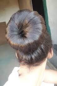 She describes her hair as shoulder length and thin and would love to know more interesting ways to style her donut bun. Hair Style Hairstyle Bun Donut Hair Stylish Big Hair Bun Hair Bun Donut ØªØ³Ø±ÙŠØ­Ø© Ø´Ø¹Ø± Ø§Ù„ÙƒØ¹ÙƒØ© ÙƒØ¹ÙƒØ© Ø´Ø¹Ø± ÙƒØ¨ÙŠØ±Ø© Ø¯ÙˆÙ†Ø§Øª Big Bun Hair Huge Hair Bun Hairstyles