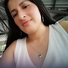 🎶Excelente inicio de semana.🎶 Amigas y amigos inicio una nueva semana,  esta en nosotros cuidar unos de los otros.👐🏼 Nosotros nos quedamos en  casa, ¿y ustedes? Queremos enviar también un saludo a