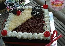 Tapi, kalau bikin kue ulang tahun jangan sampai malah jadi absurd ya. Toko Kue Ulang Tahun Wonosobo Enak Siap Antar Seosatu