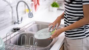 the proper way to hand wash your dishes