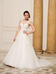 Maybe you would like to learn more about one of these? Lohrengel Brautkleider Kollektion Hochzeitsausstatter Peters Alles Fur Die Braut