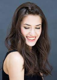 The 10 Best 5 Minute Hairstyles That Keep Hair Out Of Your Face Hair Styles Easy Hairstyles Growing Out Bangs