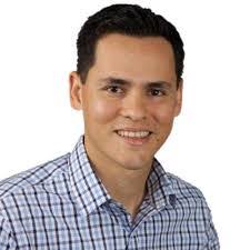 Enrique Michel's Instagram, Twitter & Facebook