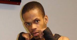 Aaron points way to win