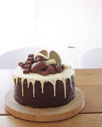 Murmelshus On Instagram Eat More Cake Buenocake Bueno Cake Bueno Torte Kinder Torte Buenotorte Kinderuberraschung Birt Backen Essen Und Trinken Bueno Torte