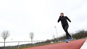 Fotbalový obránce theodor gebre selassie se po devíti letech strávených v německých brémách vrátil do liberce ve velkém stylu. Haile Gebrselassie Themenseite