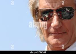 Rod Stewart è insignito della 2293° stella sulla Hollywood Walk of Fame di  fronte al Kodak Theatre. Los Angeles, 11 ottobre 2005. Foto di Lionel  Hahn/ABACAPRESS.COM Foto stock