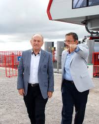 Kadir topbas, mayor of metropolitan istanbul, president of uclg was born in artvin, turkey in 1945. Kadir Topbas Kimdir Kadir Topbas Hayati Ve Biyografisi Kadir Topbas Kac Yasinda Nereli Haberler