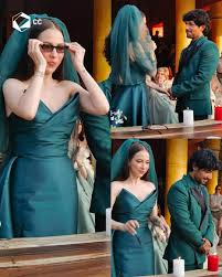 Cultura - El look verde esmeralda de Paty Cantú en su boda con Christian Vázquez en Puerto Vallarta está dando que hablar 🌊✨ Fresco, vibrante y perfecto para clima de playa — ¿