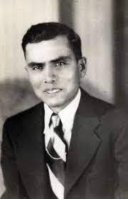 Raul Riojas's Instagram, Twitter & Facebook