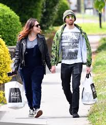 Tom Cruise And Nicole Kidman S Daughter Isabella Looks Loved Up With Husband After Low Key Trip To M S In Croydon She is among the two children adopted by her adoptive parents. tom cruise and nicole kidman s daughter