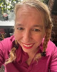 Lisa Montenegro's Instagram, Twitter & Facebook