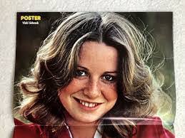 Vicki Schreck's Instagram, Twitter & Facebook