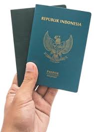 Pekerja musiman dari inggris yang dikenal dengan istilah 'backpackers' selama ini mengisi sekitar 25 persen keseluruhan pekerja di ladang pertanian di australia setiap tahunnya dan mereka yang berasal dari inggris berjumlah sekitar 10 ribu orang. Visa China Adventure Travel