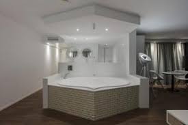 Hotel Met 2 Persoons Jacuzzi Op Kamer Hotelkamer Met Jacuzzi