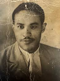 Florissant, MO, 1966 my Aunt Jeanne Ernst holding my brother Dan Davis. I'm  standing beside them both