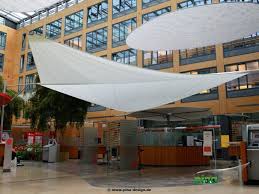 Sonnensegel In Elektrisch Aufrollbar In Der Stadt Sparkasse Hagen Als Grossflachiger Sonnenschutz Tende