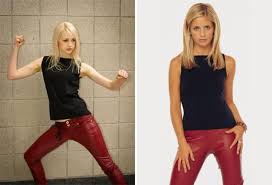 27 Halloween Costume Ideas To Dress Like Your Favorite Badass Woman Feminist Halloween Costumes Badass Halloween Costumes Cool Girl Costumes