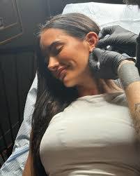 Alyssa Davenport's Instagram, Twitter & Facebook