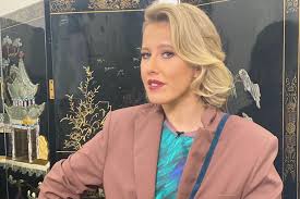За переменами в личной жизни ксении собчак следила вся страна. Nemnogo Pyanye I Ochen Vlyublennye Bogomolov Opublikoval Video S Sobchak Vechernyaya Moskva