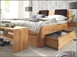 Massivholz Bett 200 200 Fotos Das Wirklich Wunderbar Von Bett Von Bett 200x200 Holz Bild In 2020 Bett 200x200 Hausmobel Haus Deko
