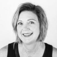 Mandy Bax's Instagram, Twitter & Facebook