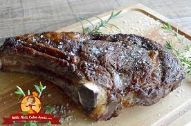 Une fois cuit, il suffit de l'effilocher et de le préparer en salades de boeuf cuit, agrémenté de quelques tomates. Cote De Boeuf Au Four Petits Plats Entre Amis