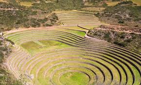 O passeio ao vale sagrado dos incas em cusco é um dos mais clássicos e incríveis, onde você pode explorar pequenas cidades fora da cidade de cusco e só existe bilhete para o vale sagrado dos incas, que se denomina bilhete parcial vale sagrado, com o qual estão incluídas as entradas para o. Vale Sagrado Dos Incas Veja Como Conhecer Vida Na Mala Conteudos Completos