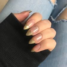 At gold rush nails, we offer a variety of services from manicure, pedicure, to full sets. Gold French Tips Redditlaqueristas