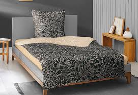 Cognate with german bett, dutch bed, english bed, swedish bädd, icelandic beður. Bettwasche Archive Jeggle Das Bett Ihr Bettenfachgeschaft In Munster